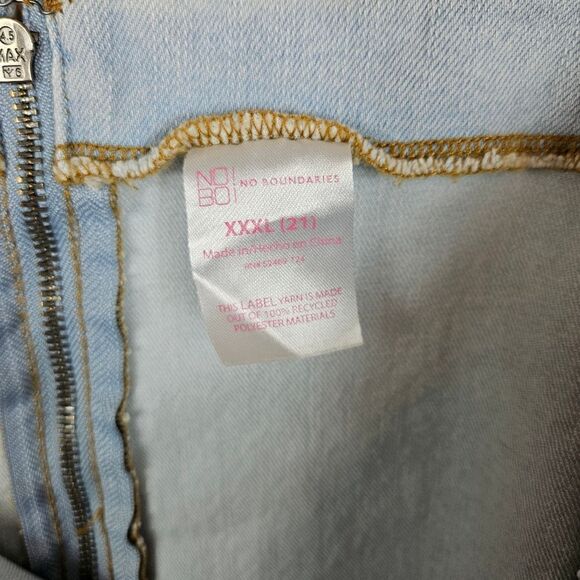 NWT No Boundaries Seamed Denim Mini Skirt. Blue 21 - Picture 12 of 13